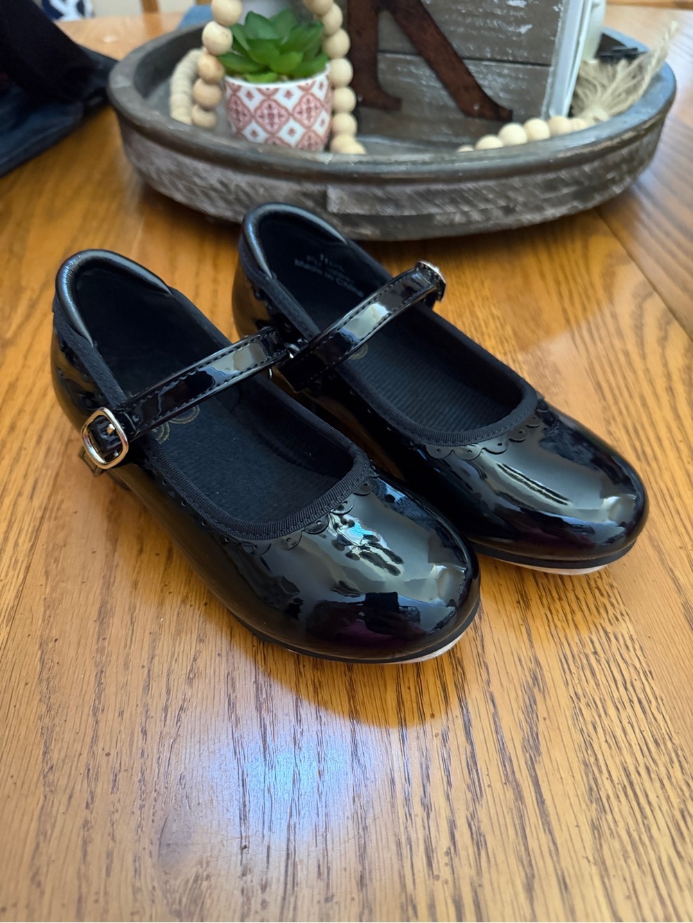 Stelle Girls' Scallop Trim Tap Shoes